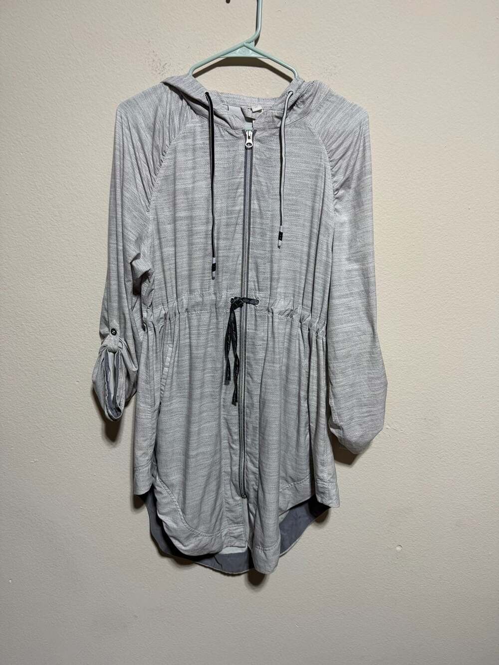 Lululemon Womens Vitality Adirondack Jacket Commuter Fossil Gray Cinched